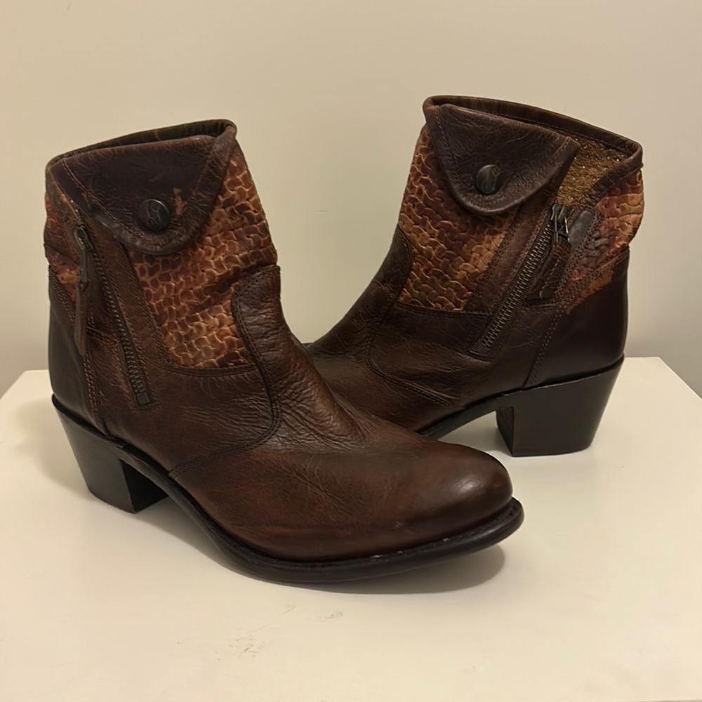 Women's Sonora Isabella Leather Ankle Boots
